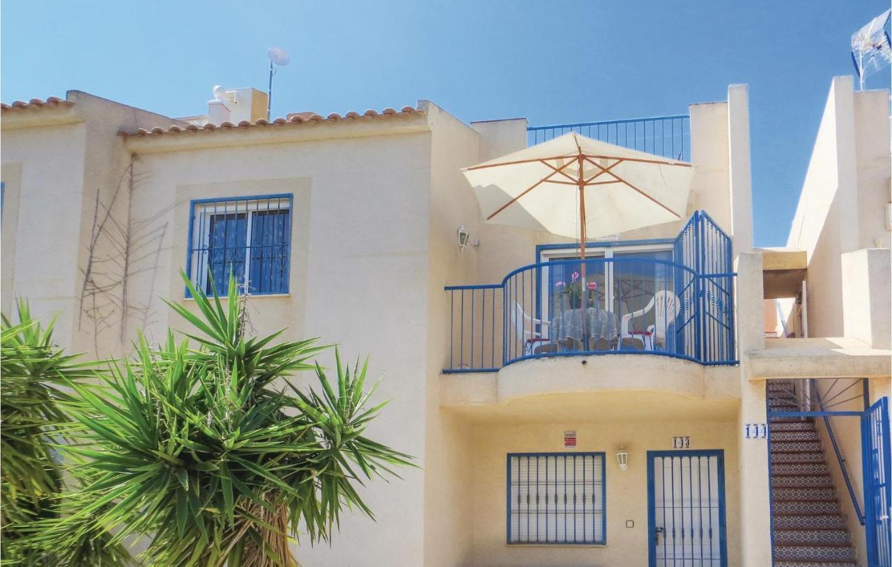Amazing Apartment In Torrevieja With Kitchen Екстериор снимка
